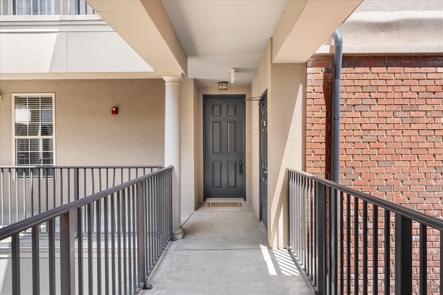 307 Seven Springs Way Unit: 302