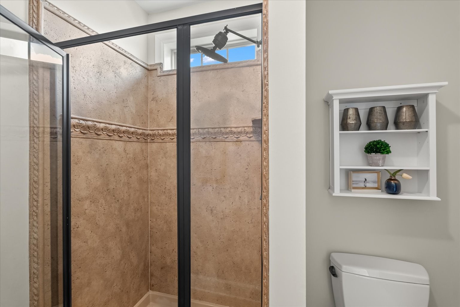 307 Seven Springs Way Unit: 302