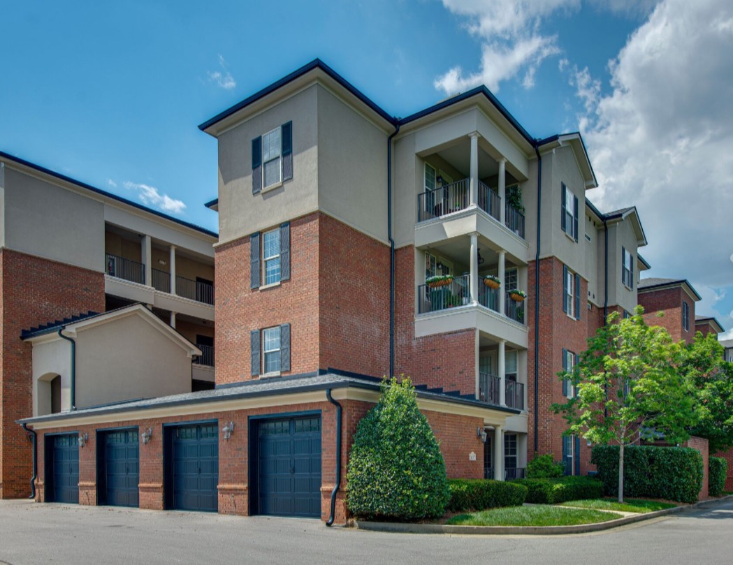 307 Seven Springs Way Unit: 302