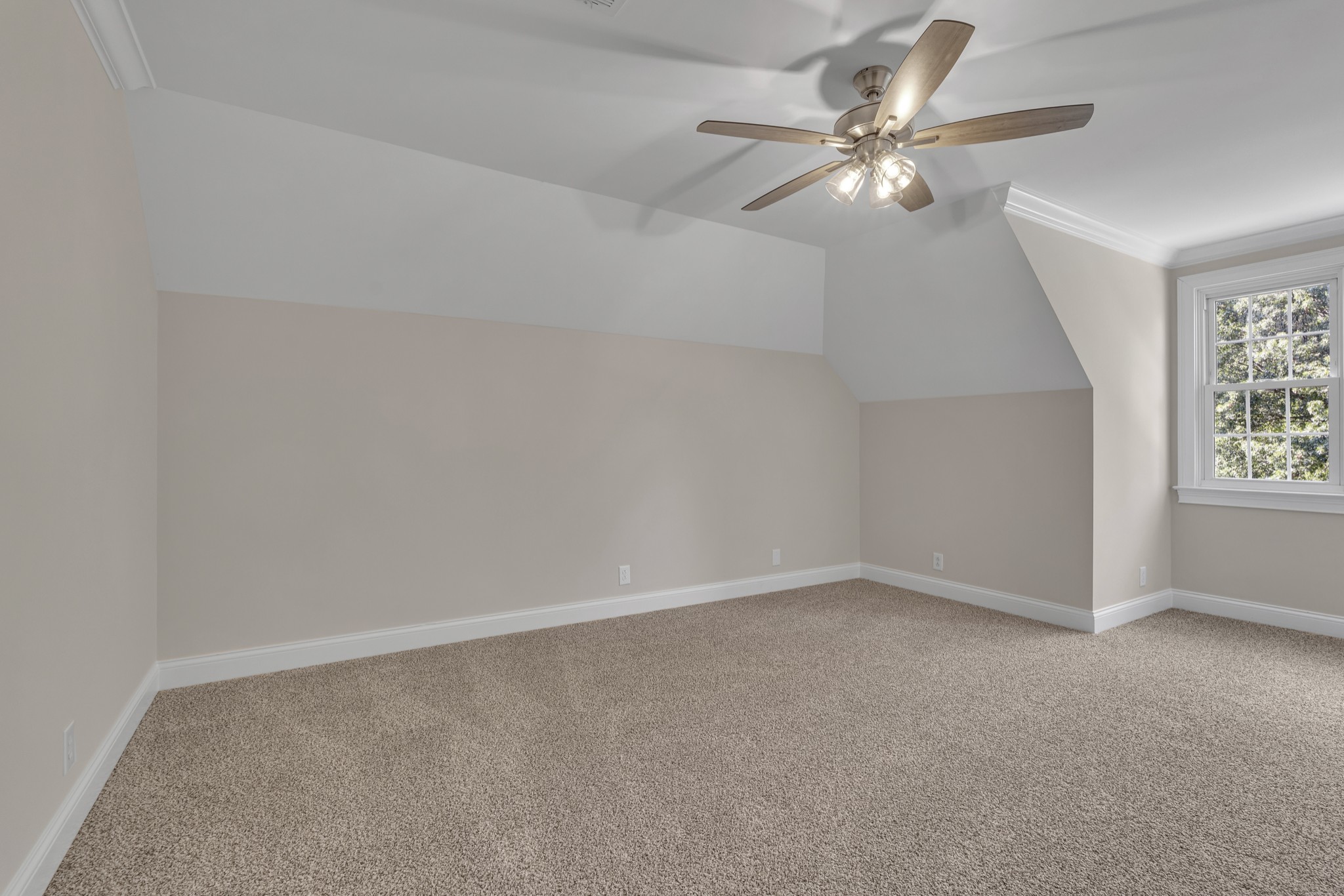 3103 Saint Johns Dr