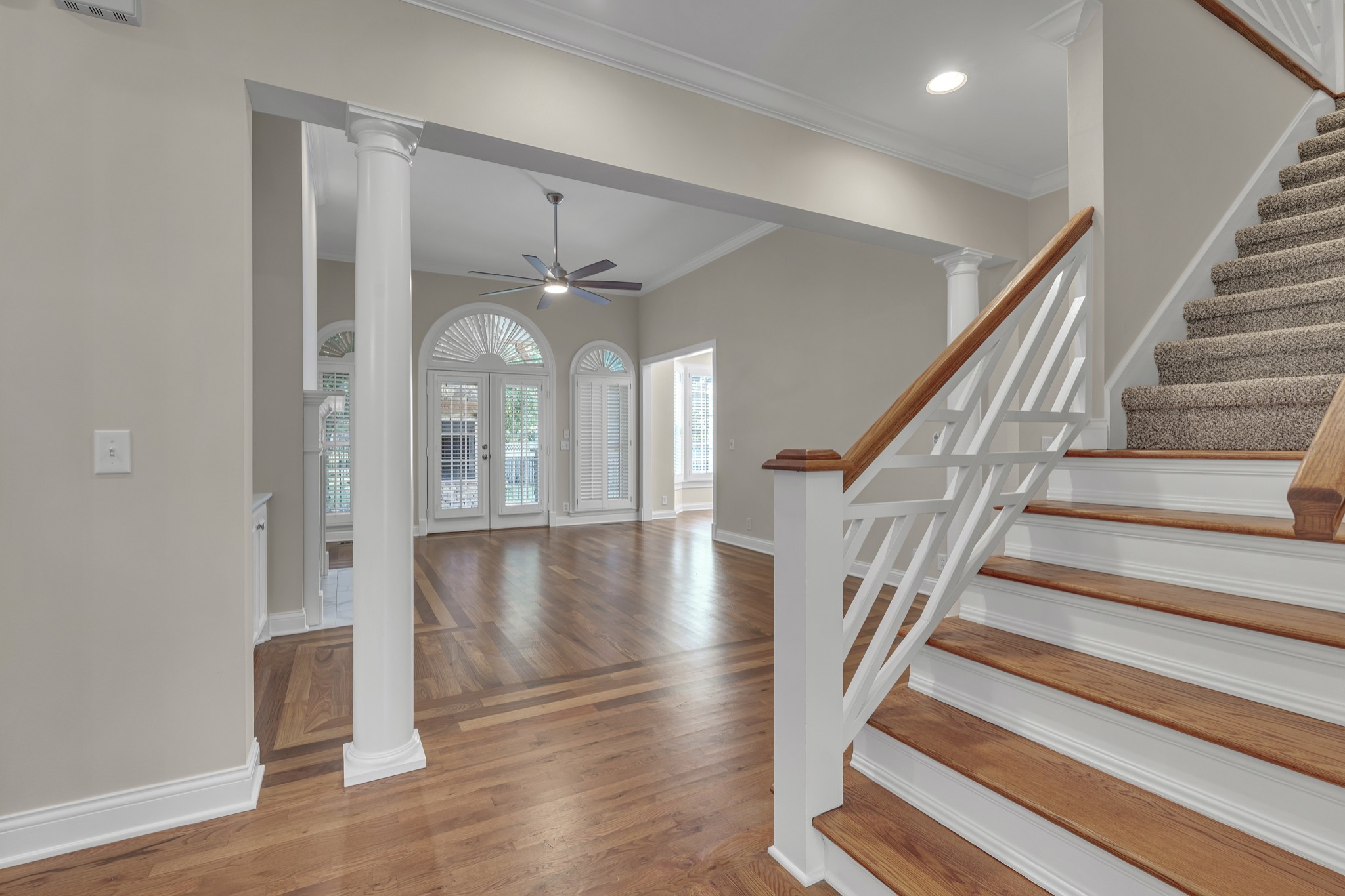 3103 Saint Johns Dr