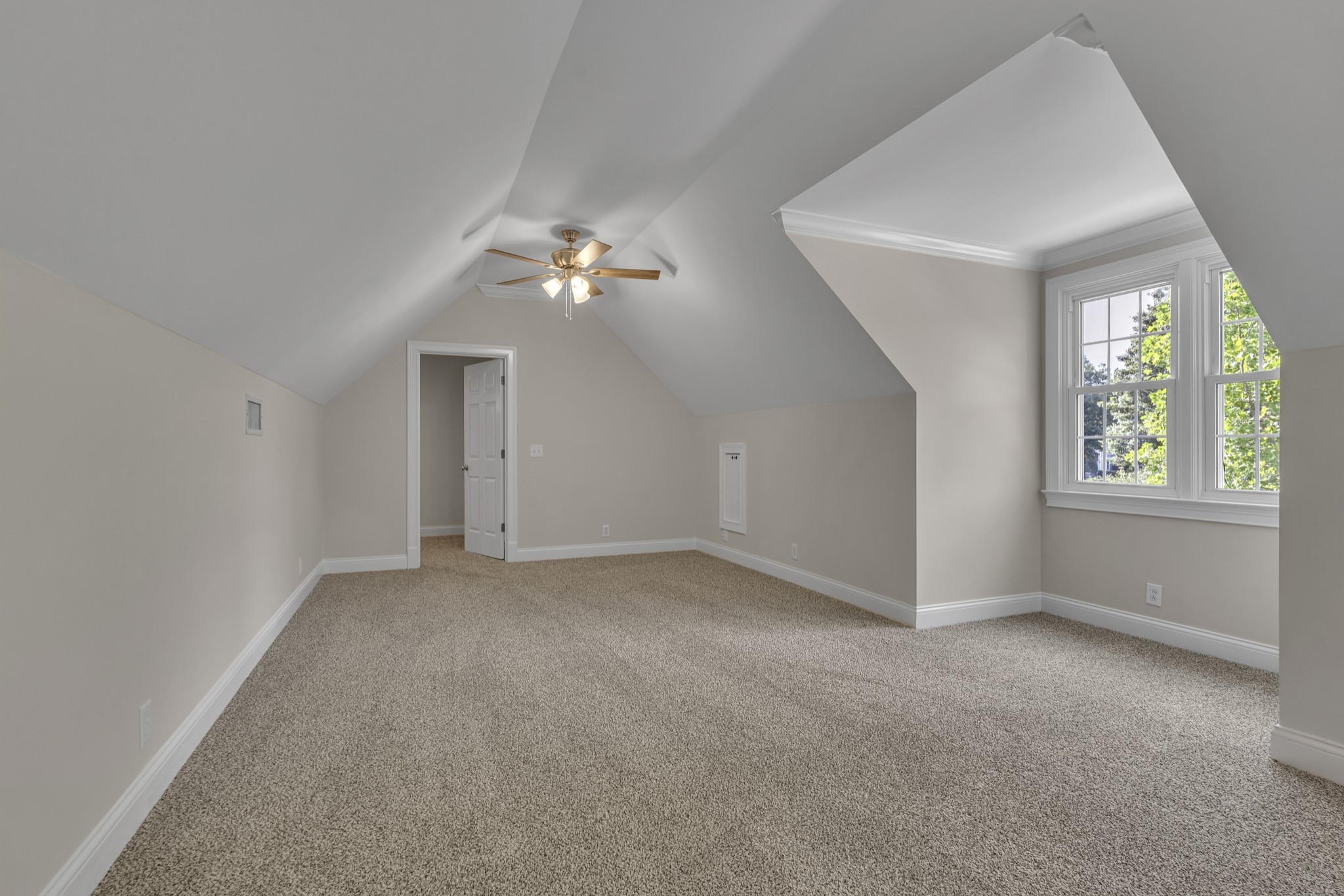 3103 Saint Johns Dr