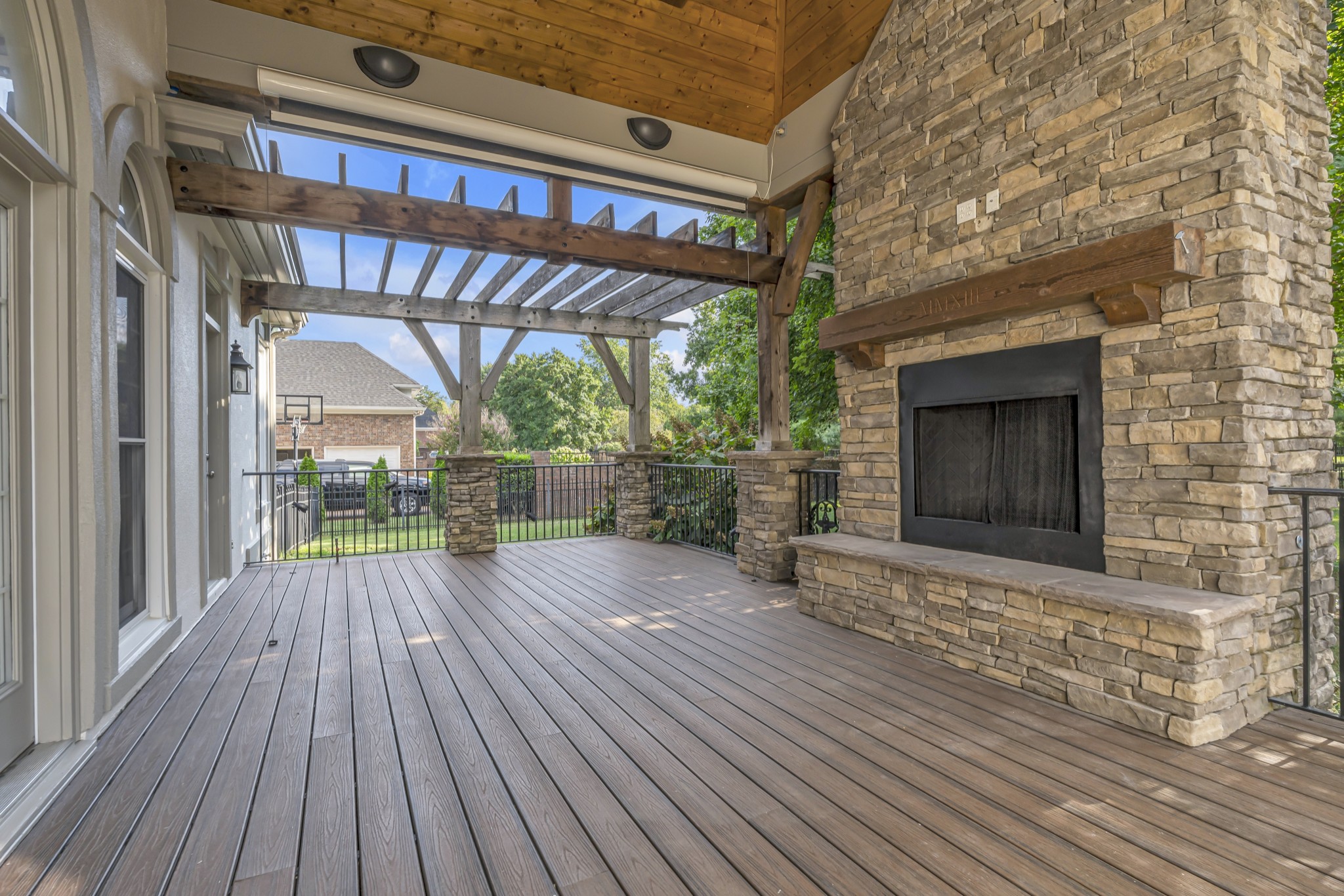3103 Saint Johns Dr