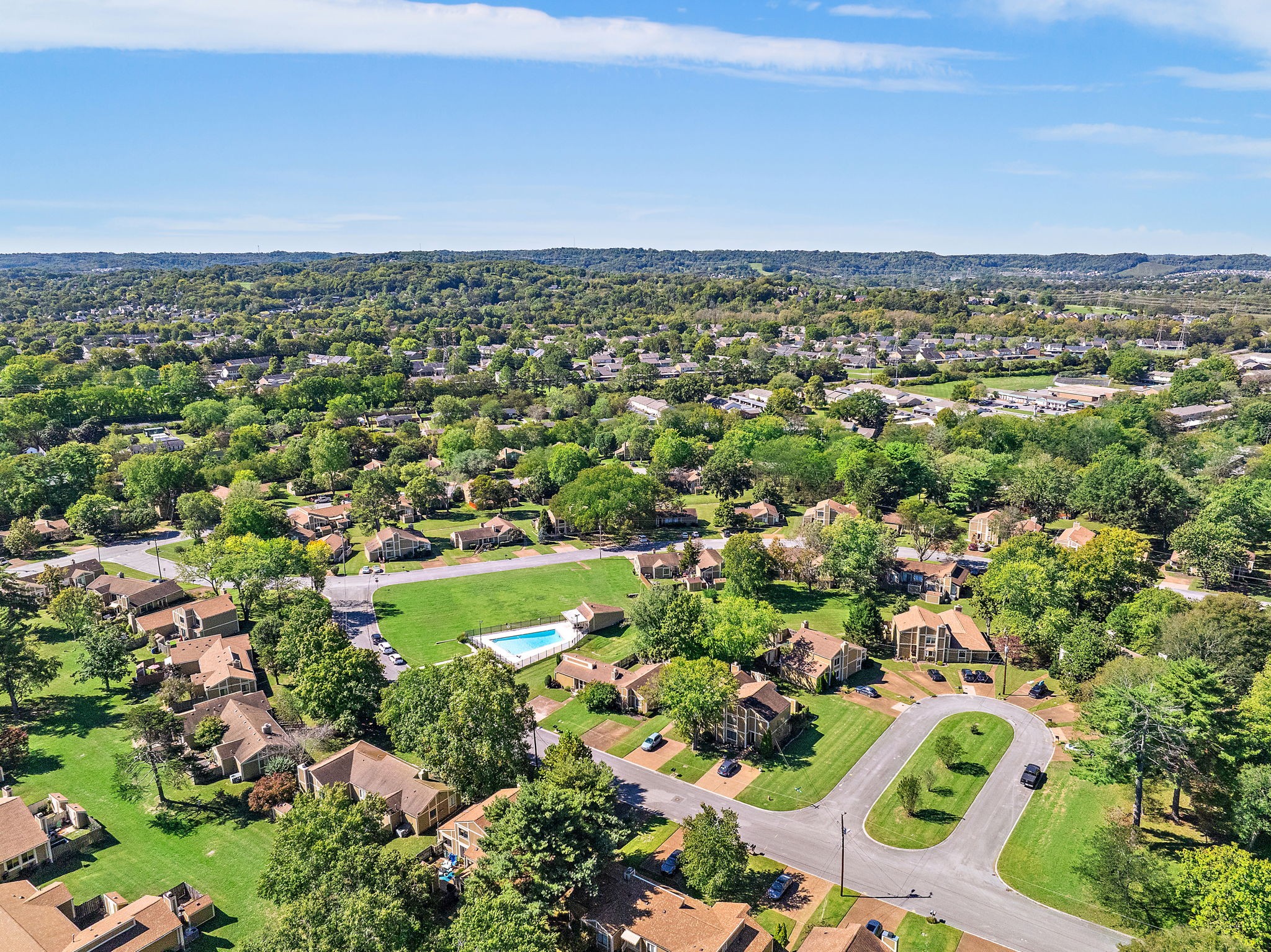 813 Williamsburg West Dr