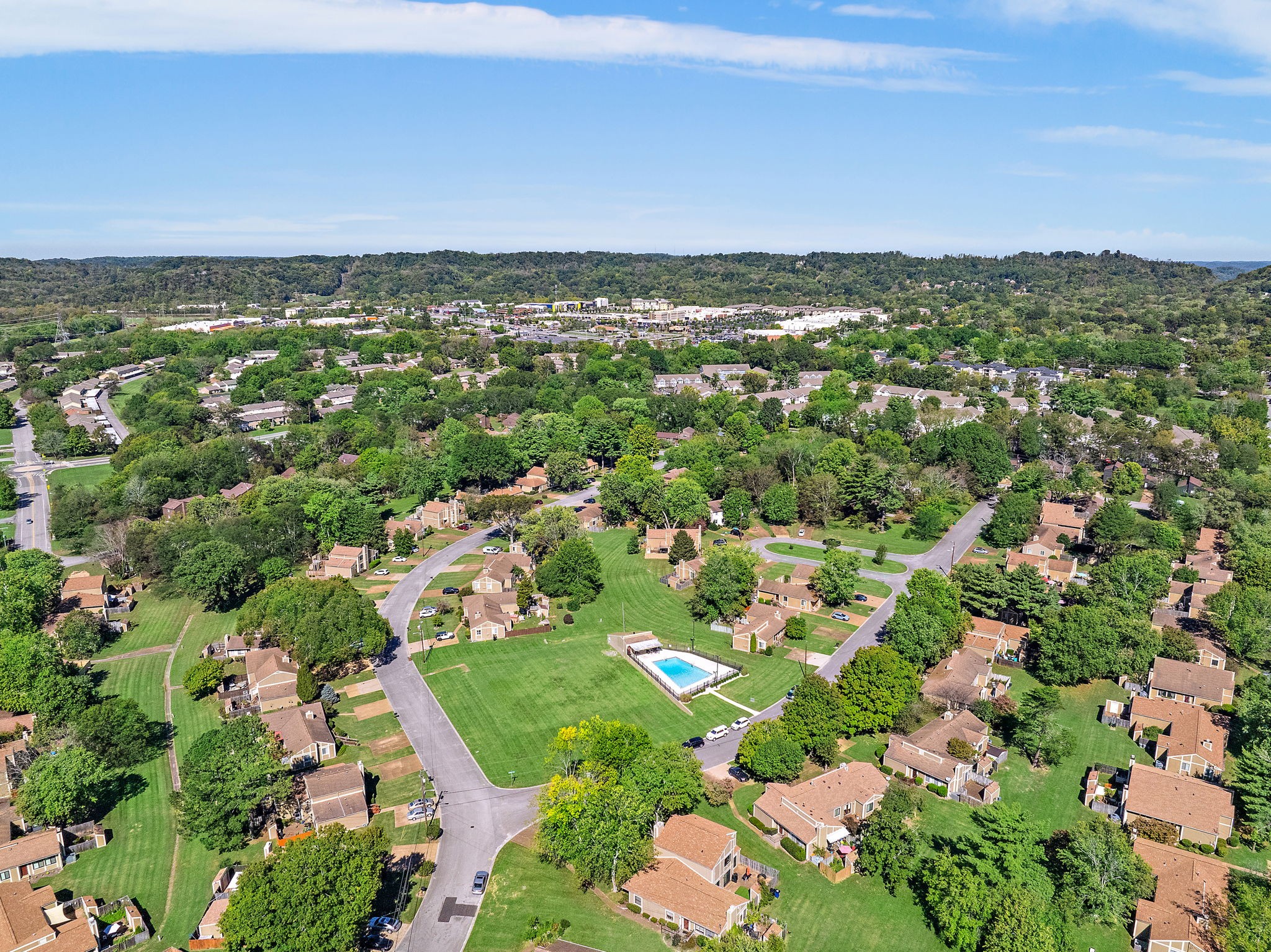 813 Williamsburg West Dr
