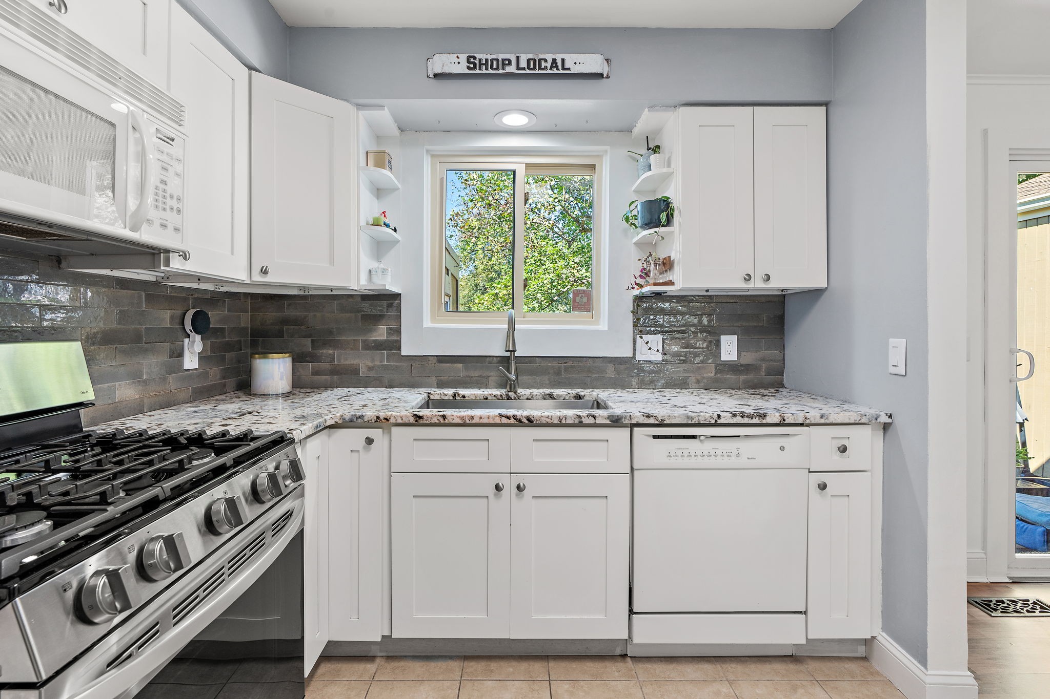 813 Williamsburg West Dr