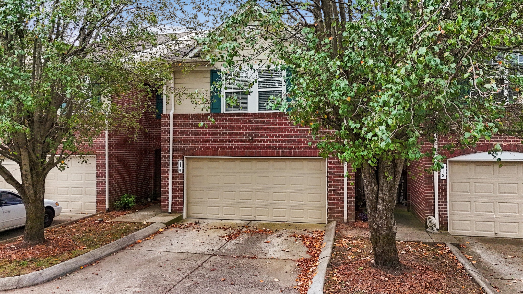 420 Heath Pl
