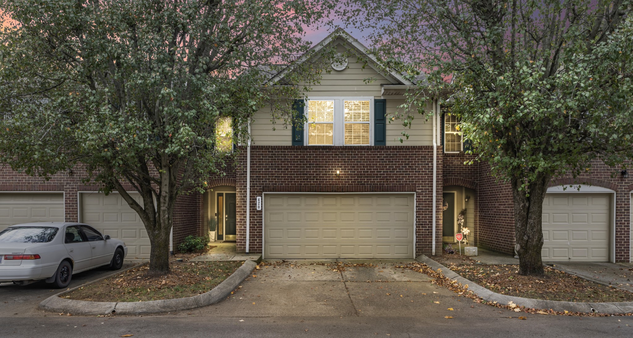 420 Heath Pl
