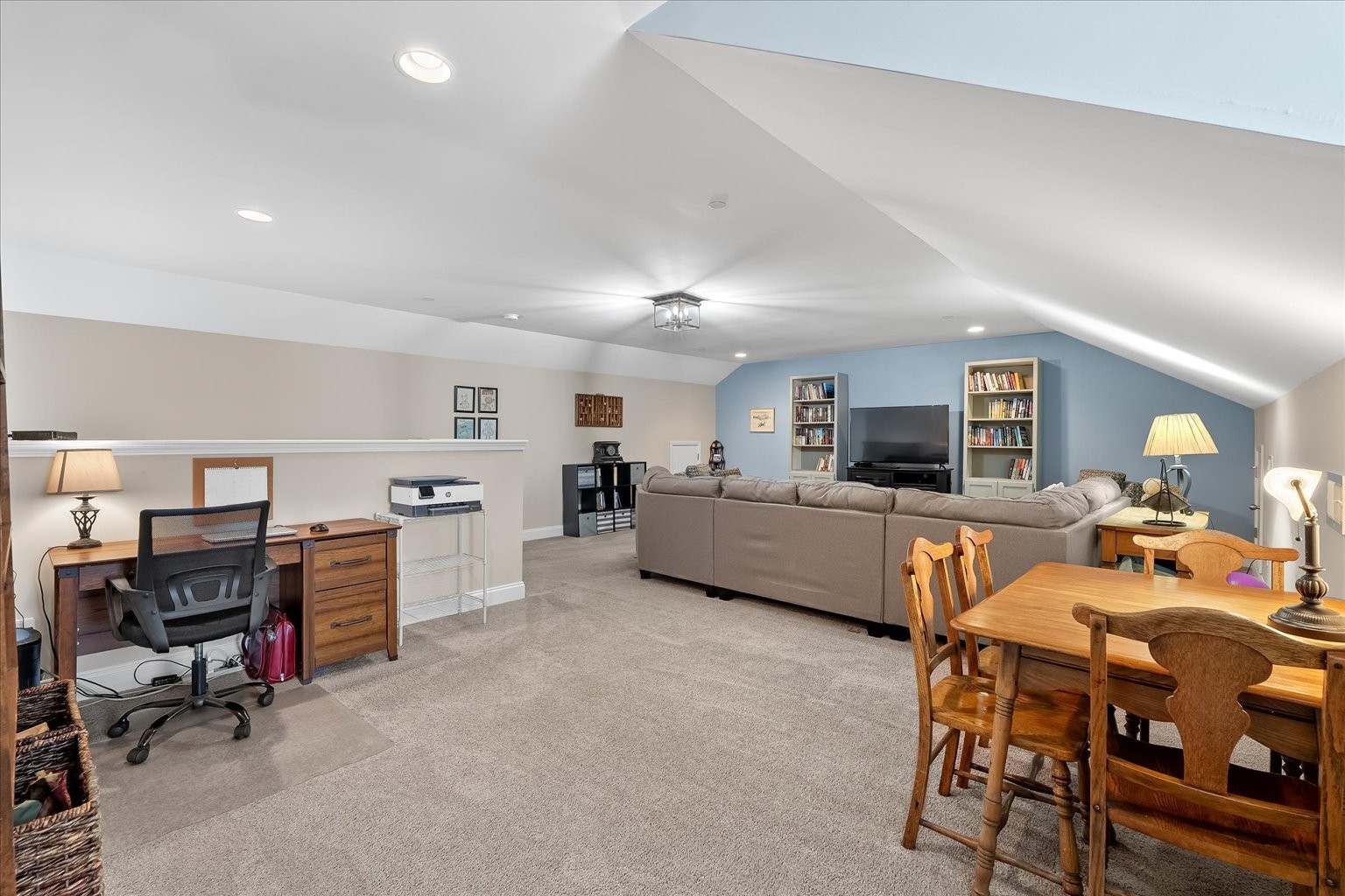 224 Siegert Pl