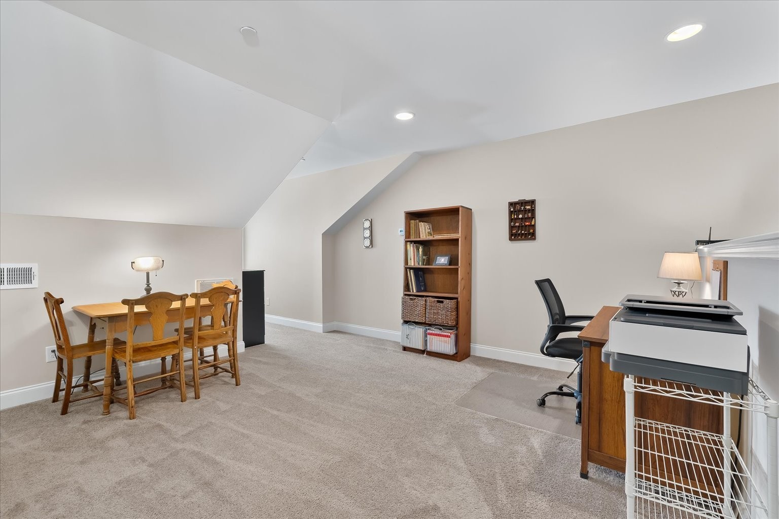 224 Siegert Pl