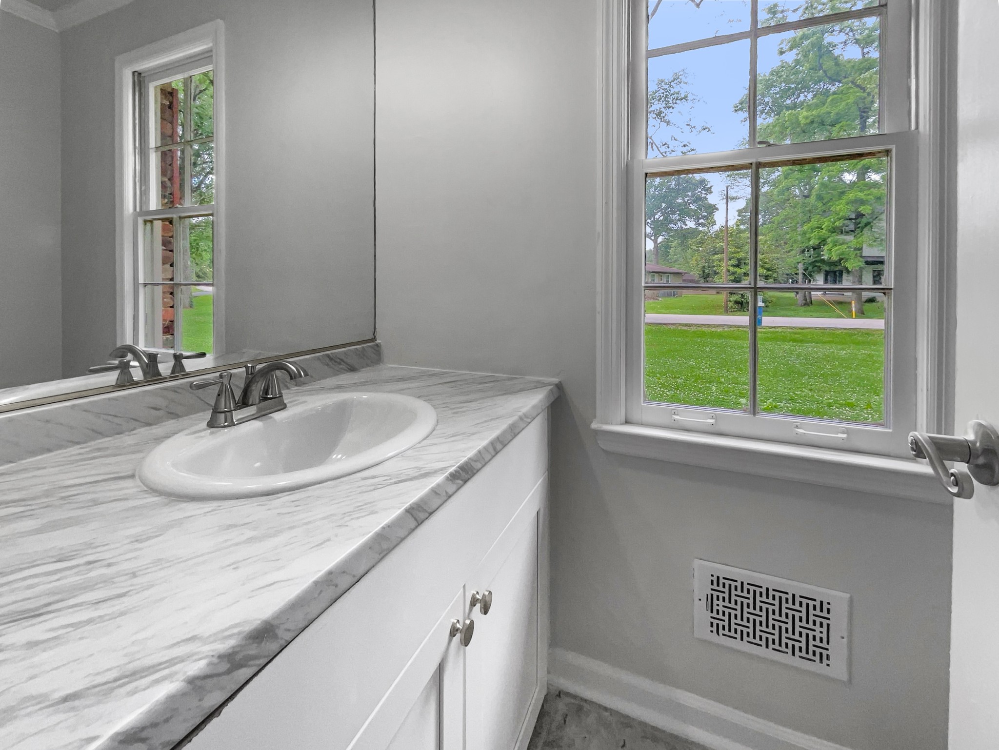 107 Cayce Valley Dr