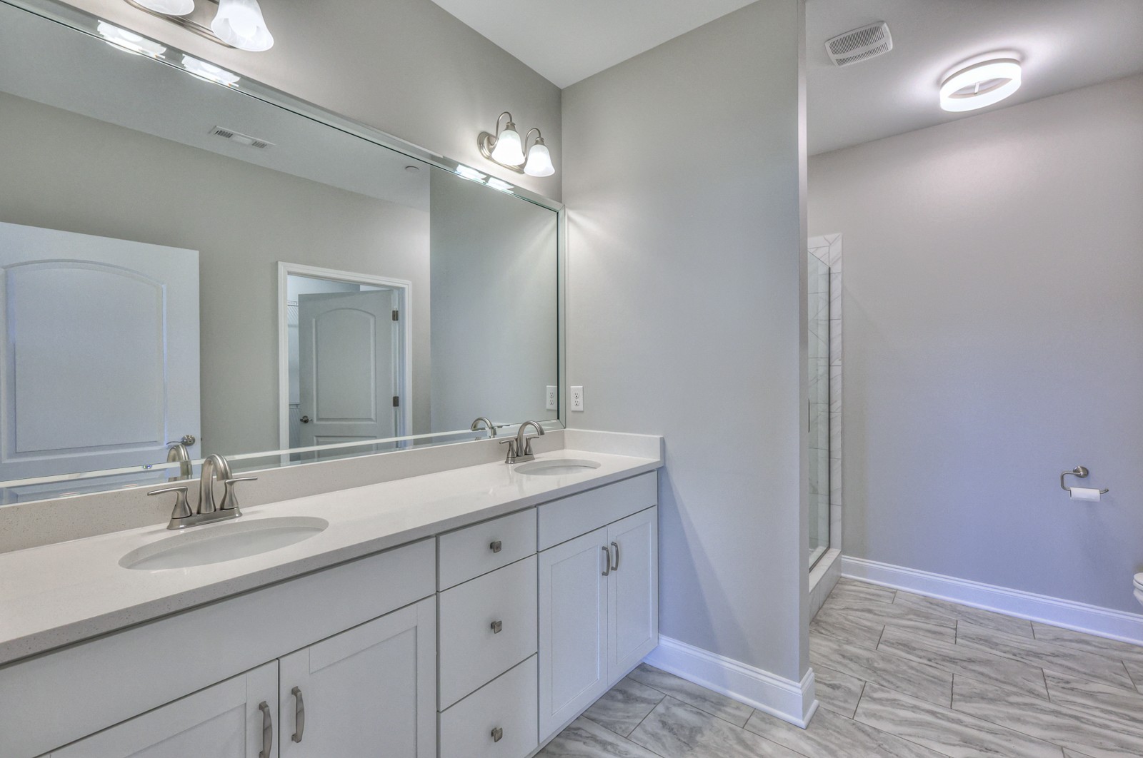 633 Weybridge Dr
