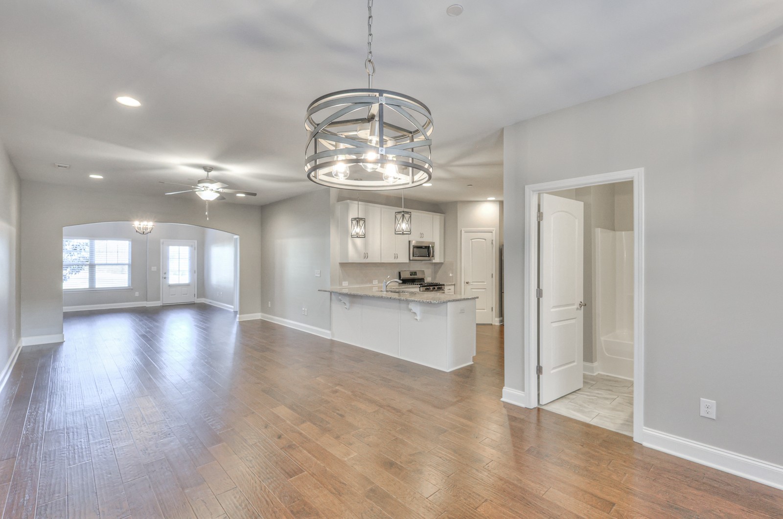 633 Weybridge Dr