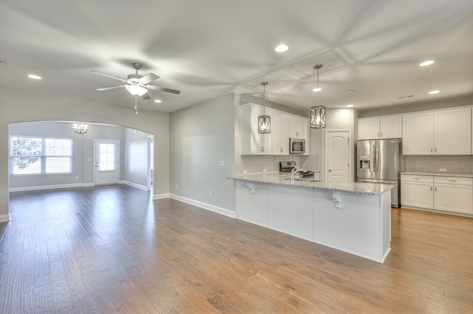 633 Weybridge Dr