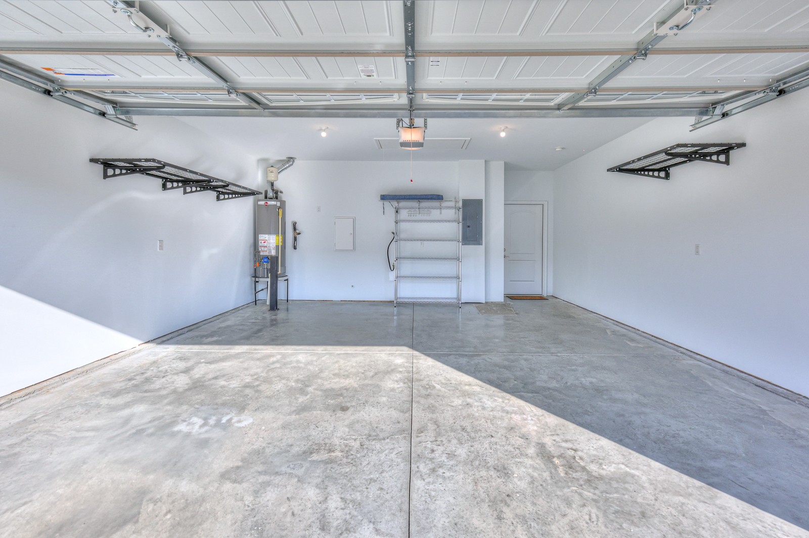 633 Weybridge Dr