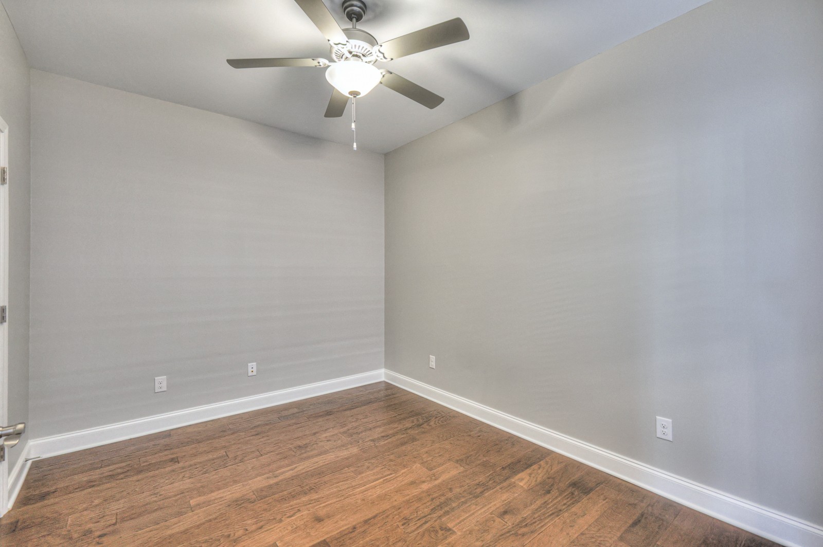 633 Weybridge Dr