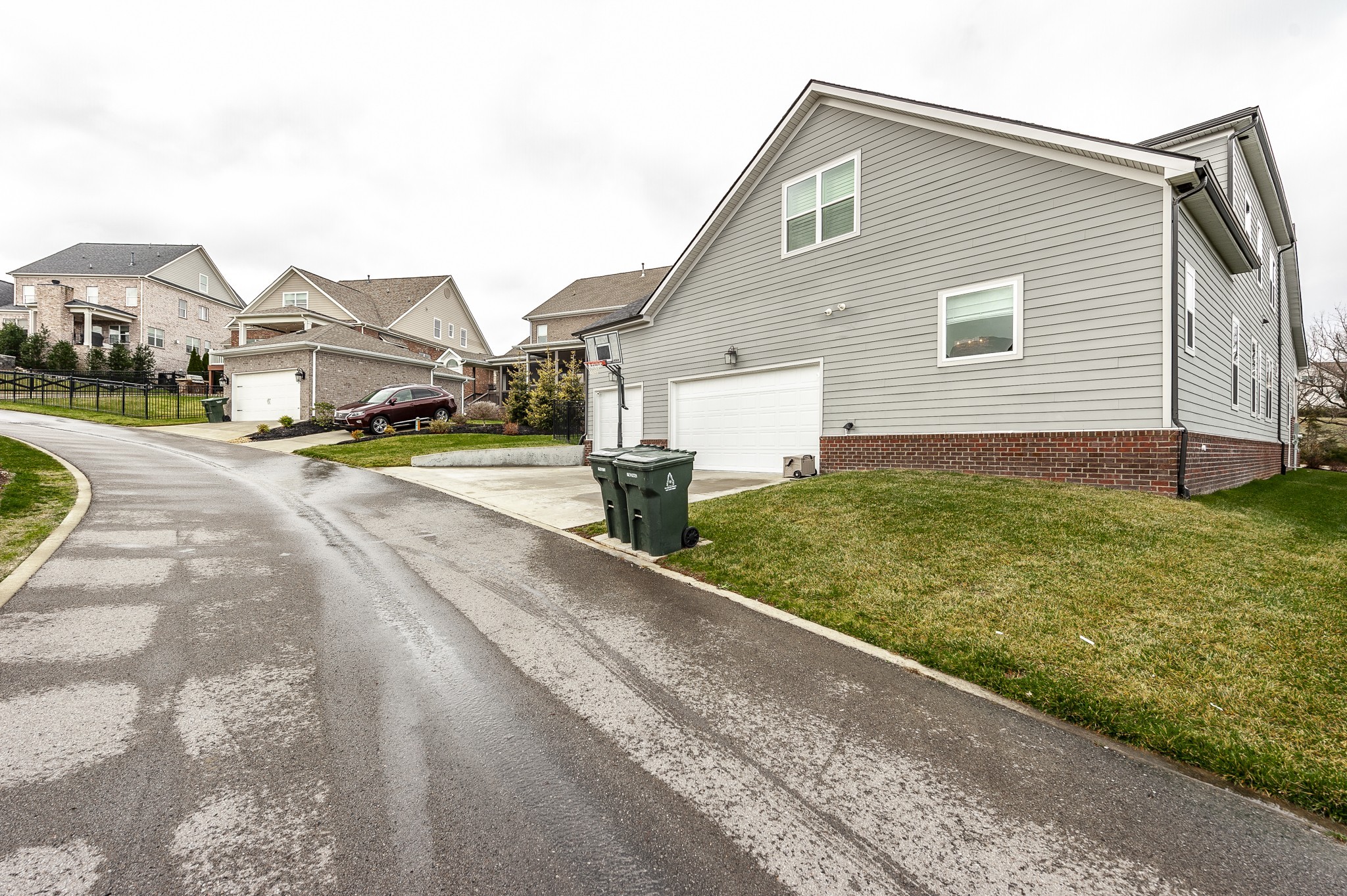 621 Vickery Park Dr
