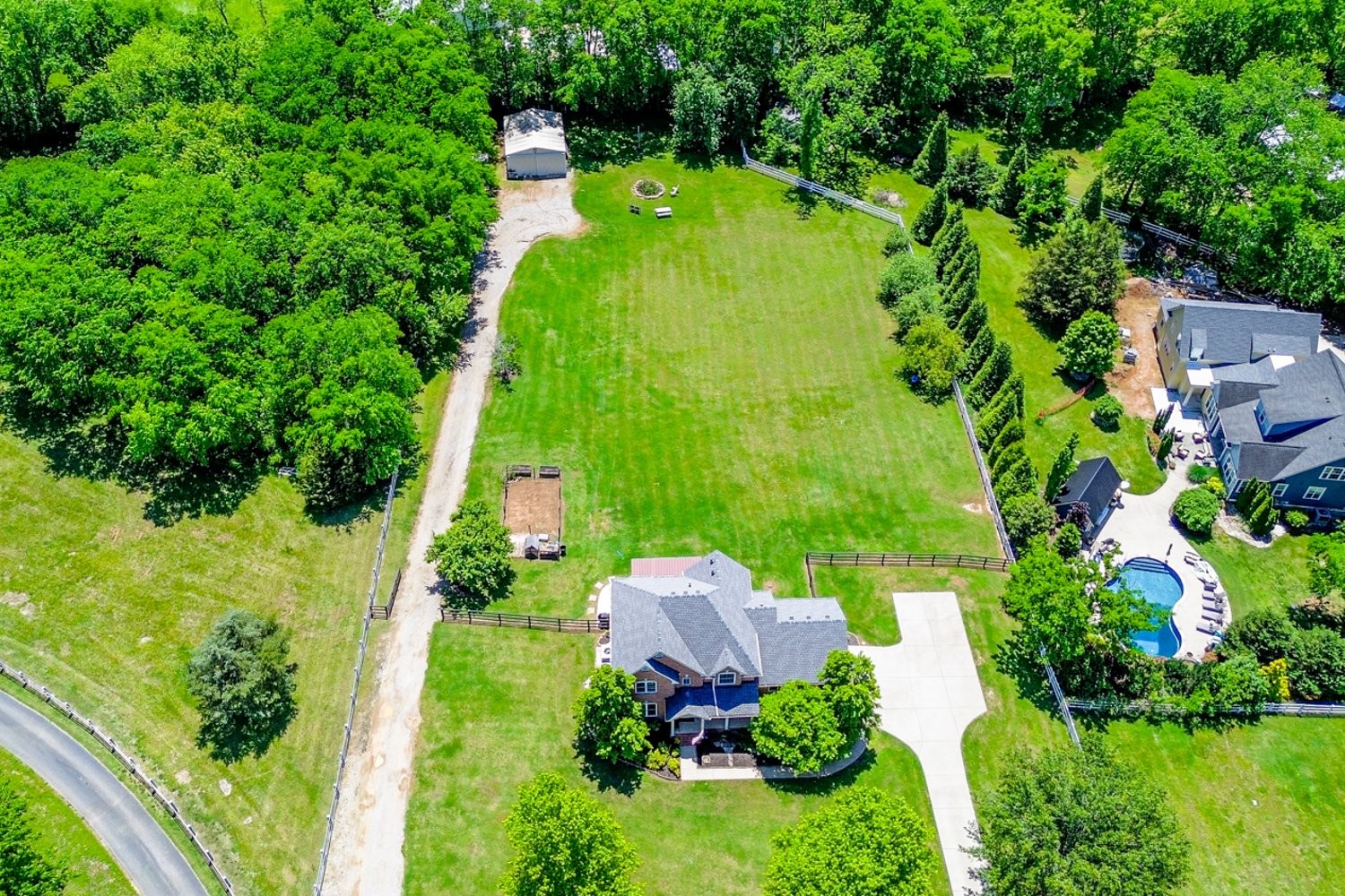 2025 Lewisburg Pike