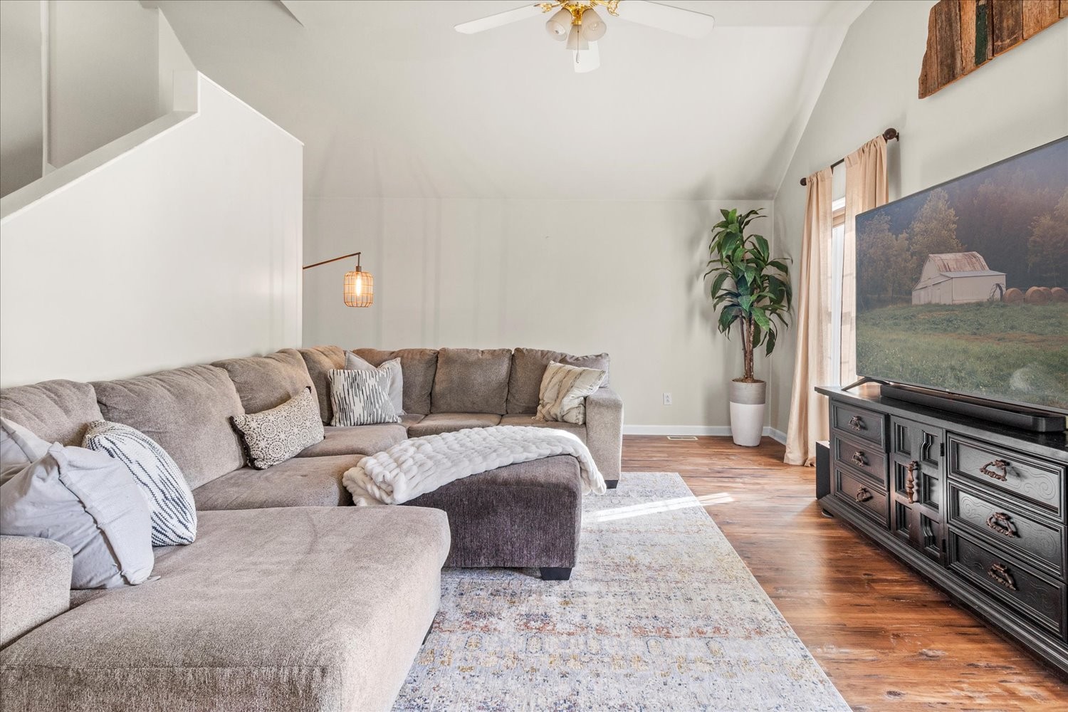 2025 Lewisburg Pike