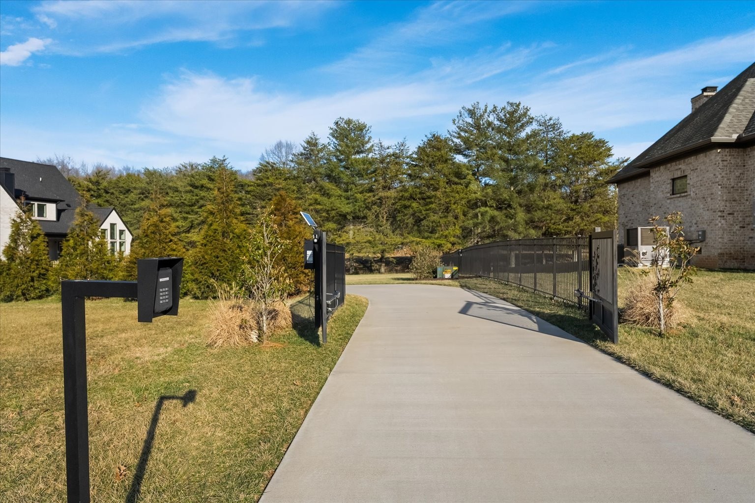 105 Stillwind Ct