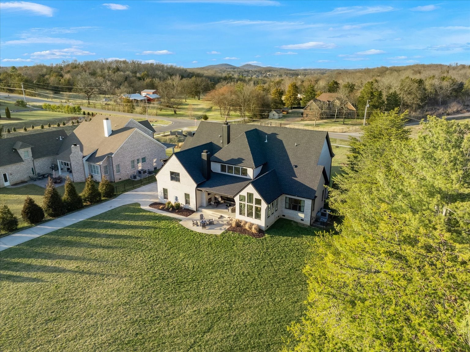 105 Stillwind Ct