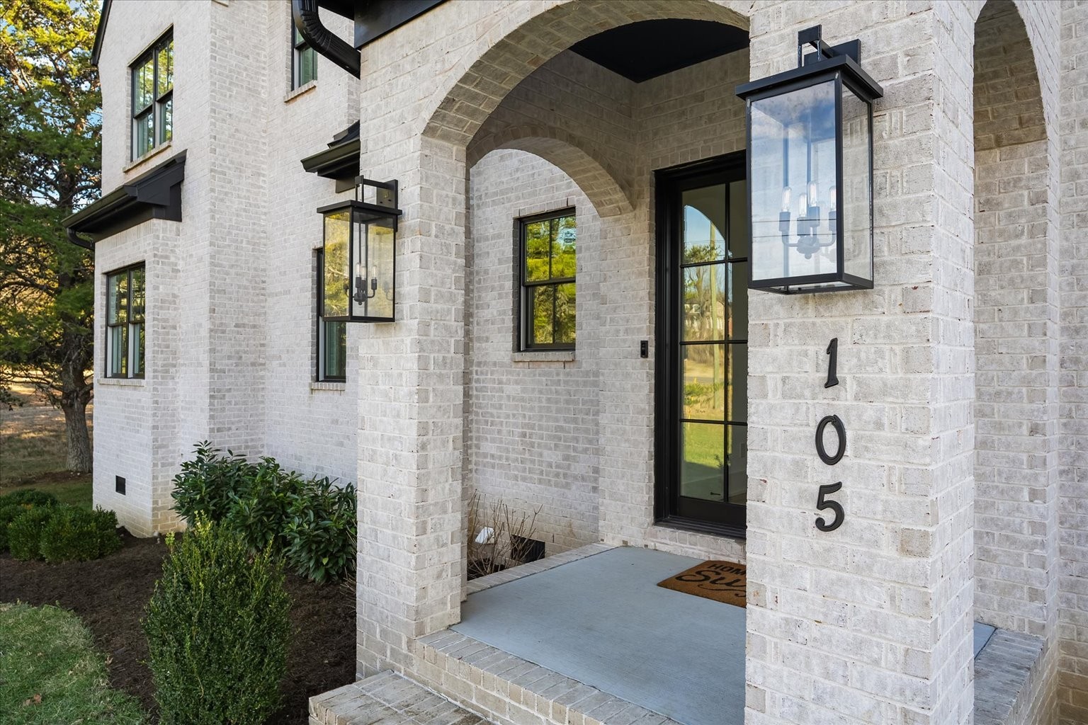 105 Stillwind Ct