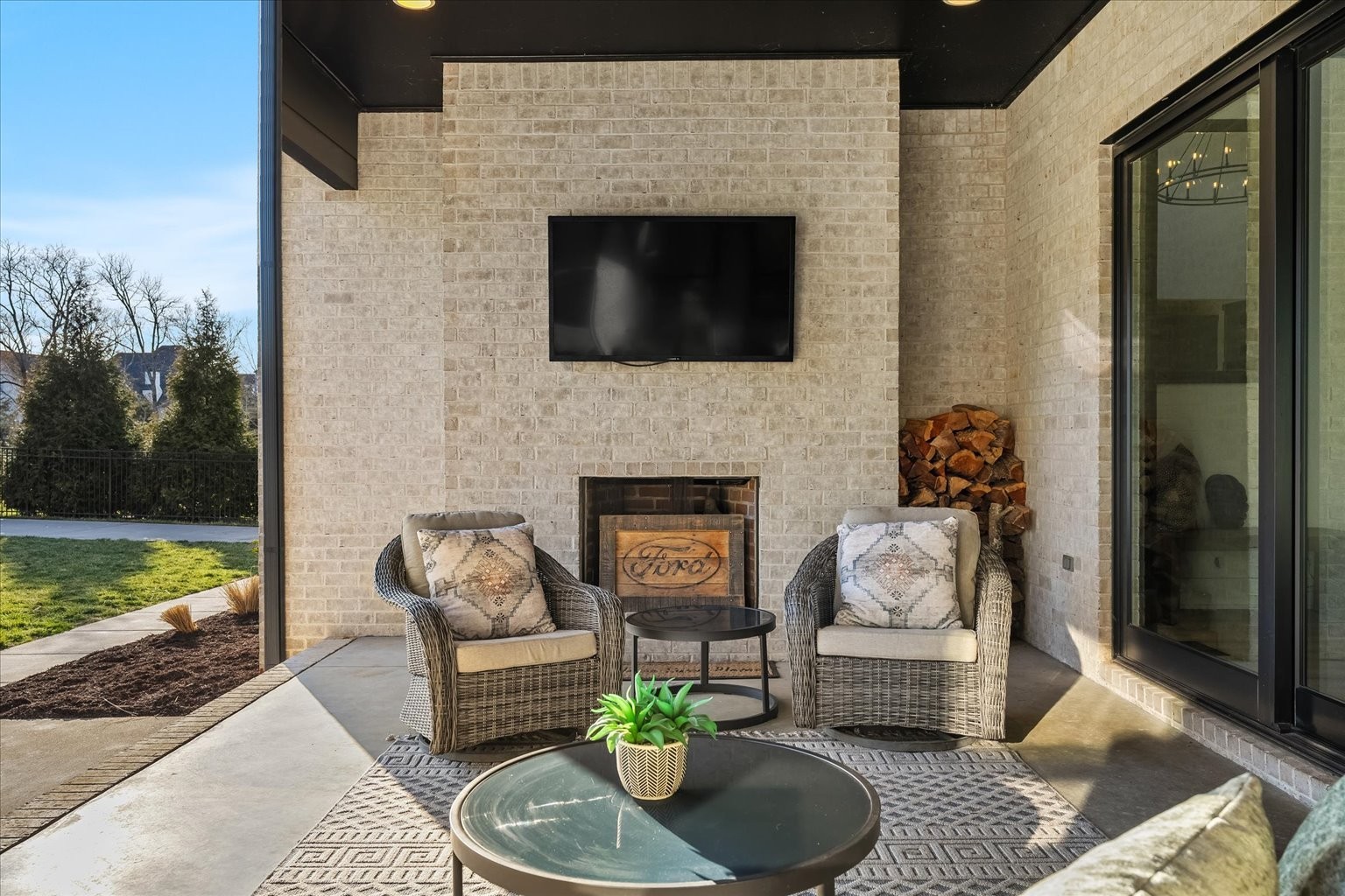 105 Stillwind Ct