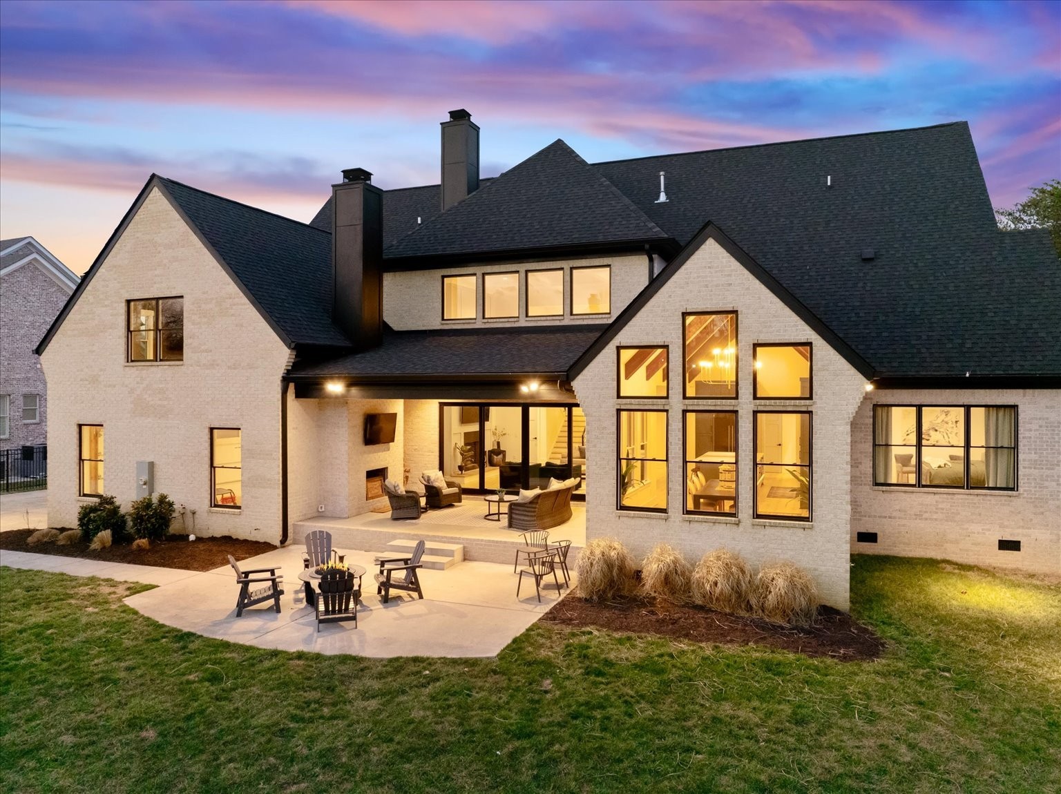 105 Stillwind Ct