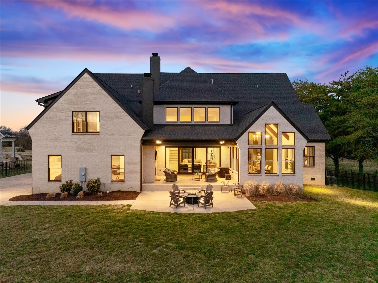 105 Stillwind Ct