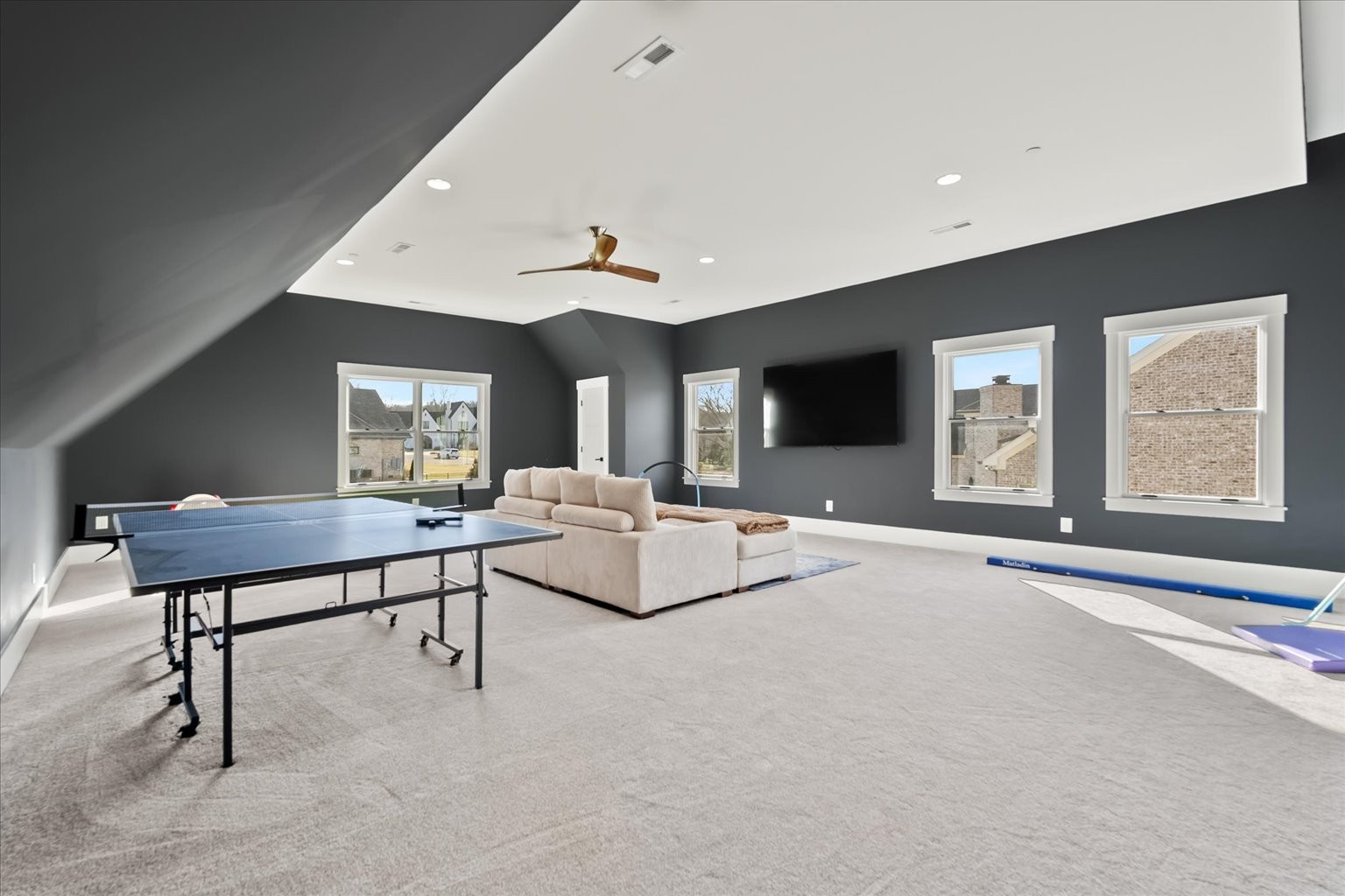 105 Stillwind Ct