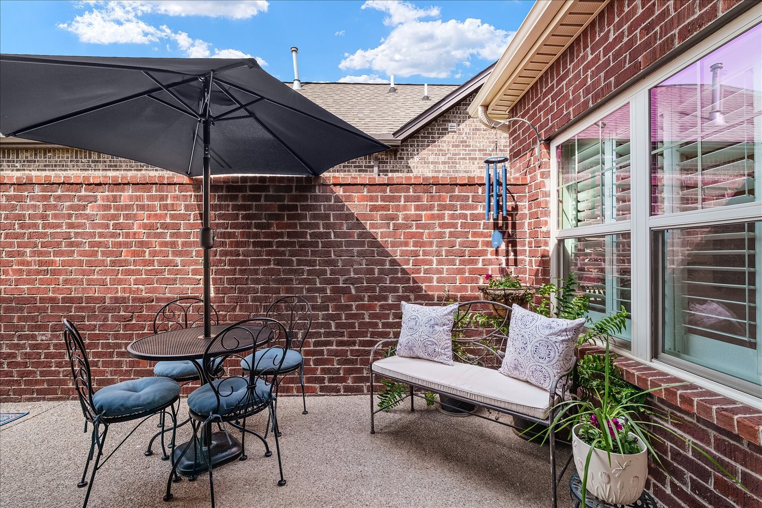 841 Cottage House Ln