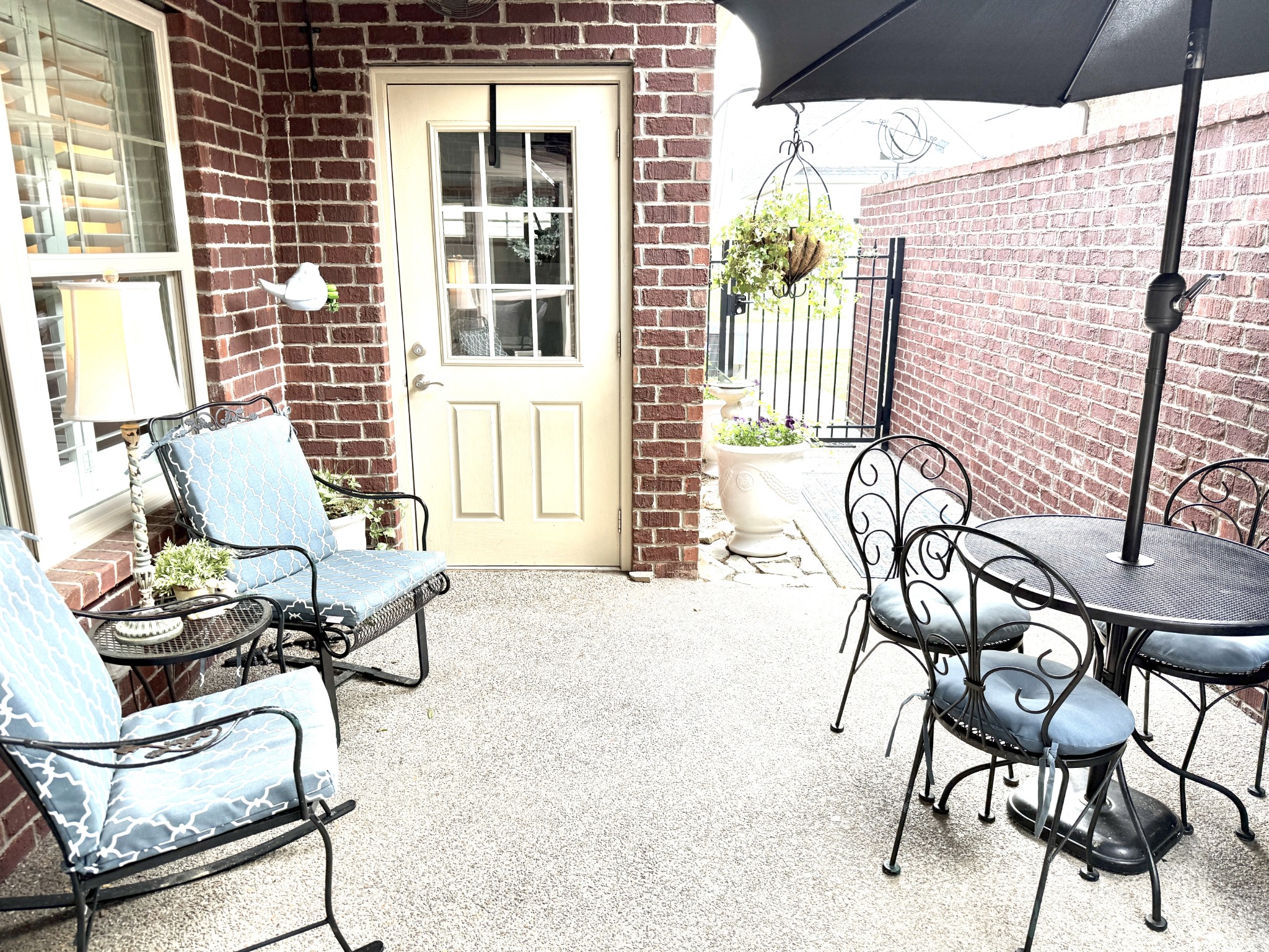 841 Cottage House Ln