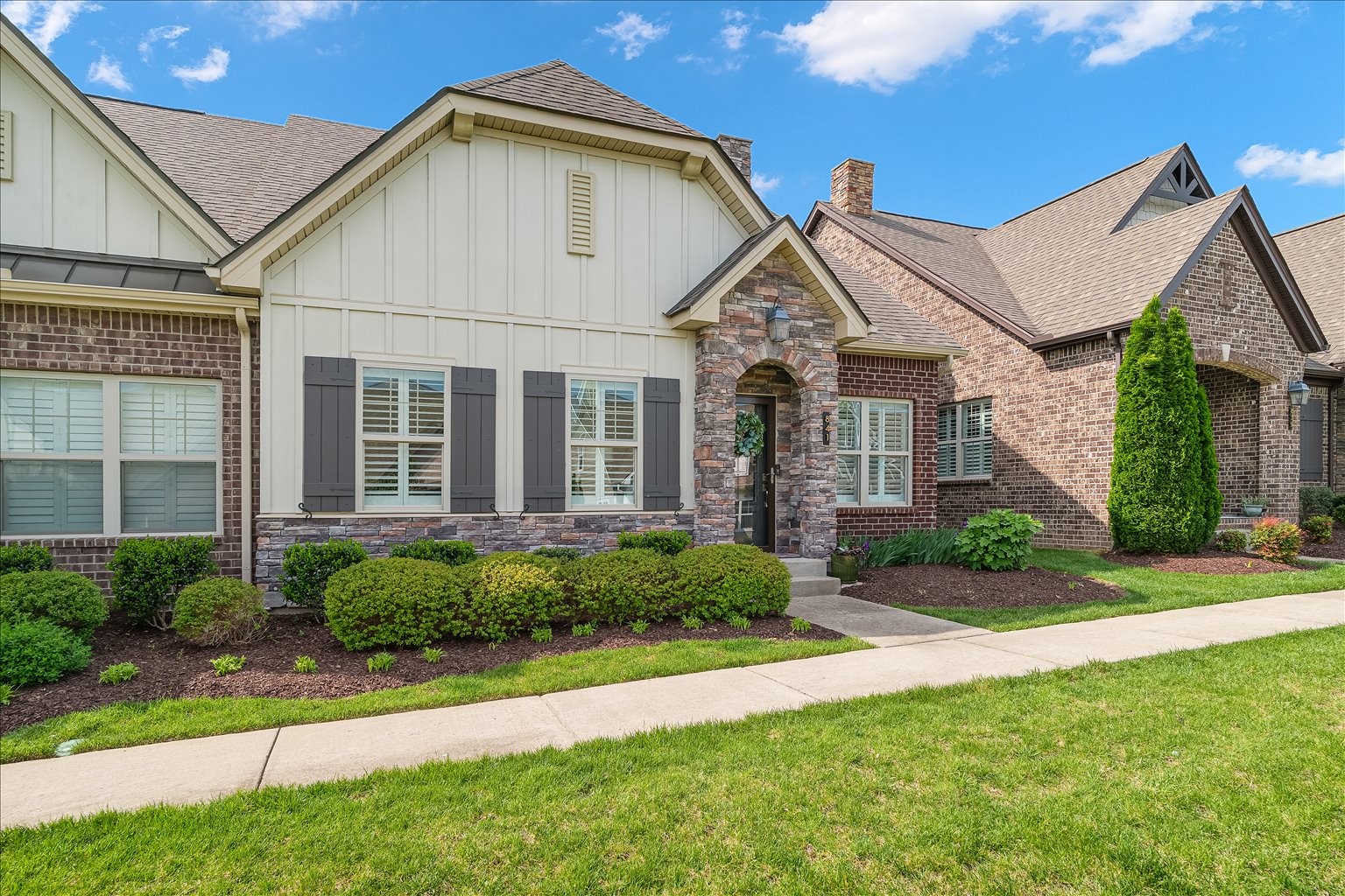 841 Cottage House Ln