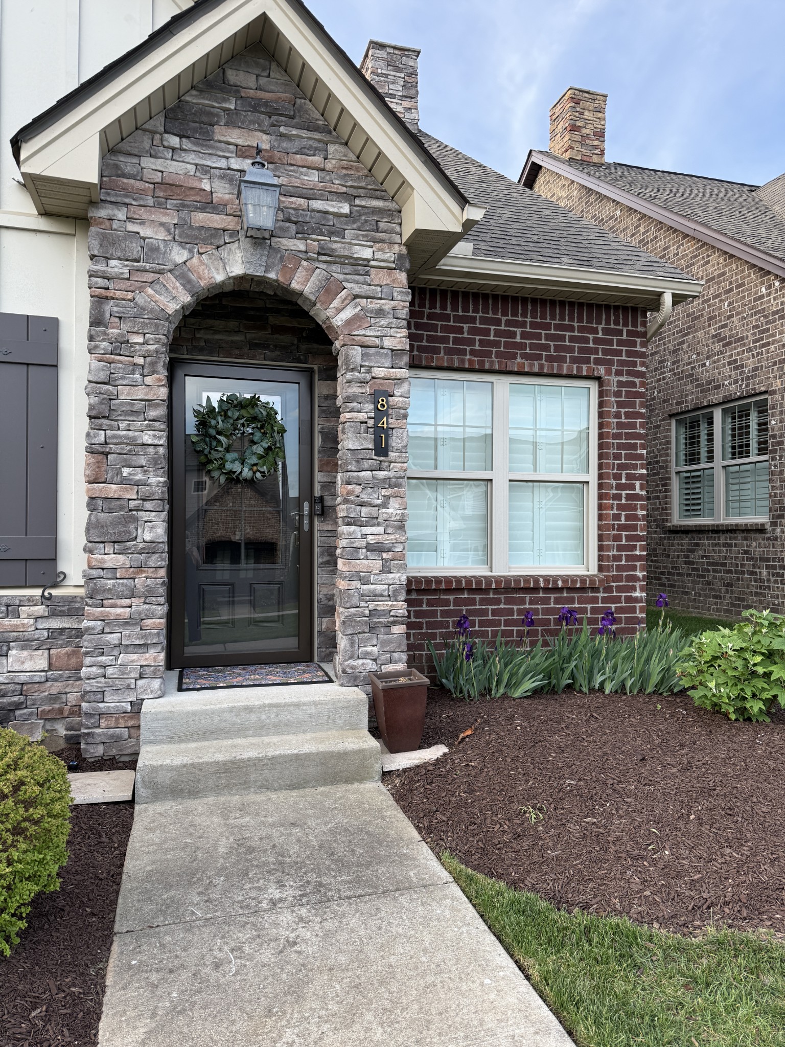 841 Cottage House Ln