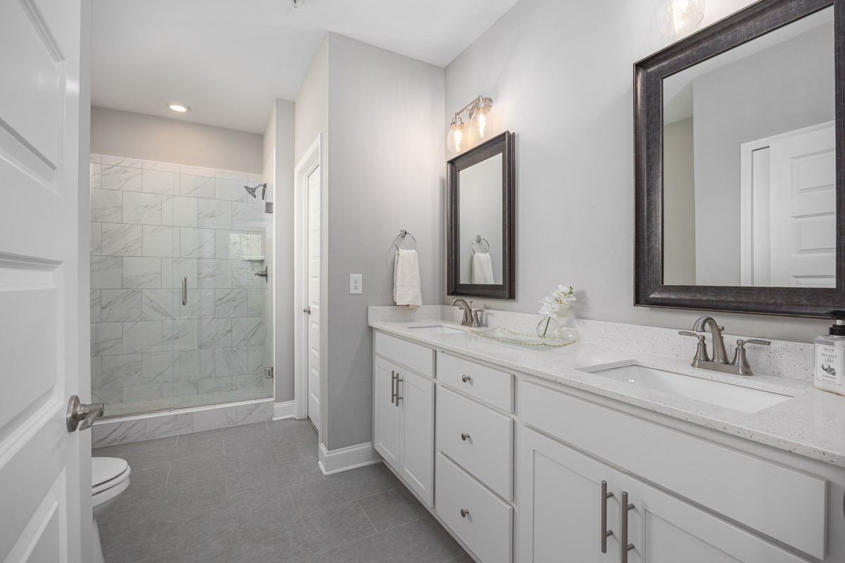 2000 Shadow Green Dr Unit: H-203