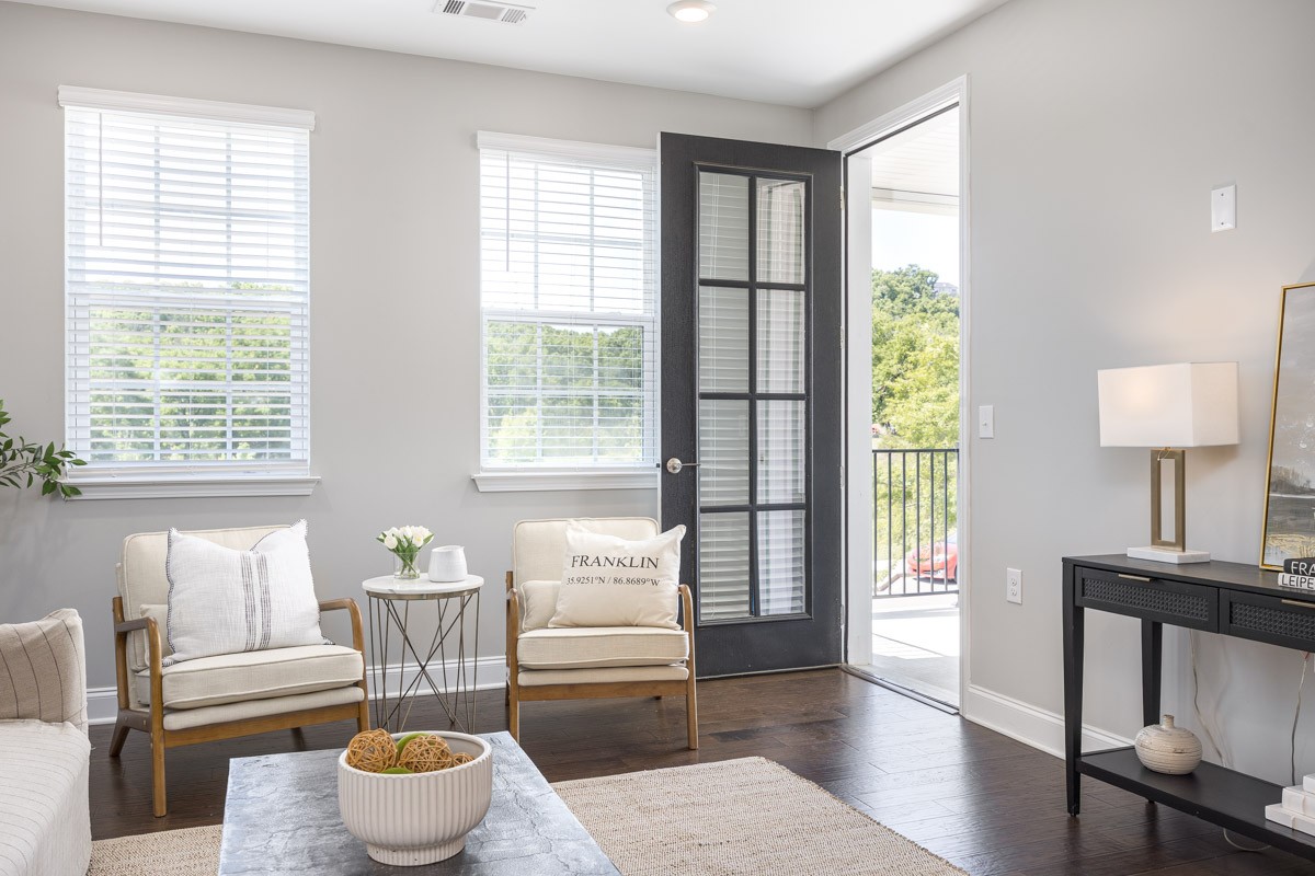 2000 Shadow Green Dr Unit: H-203