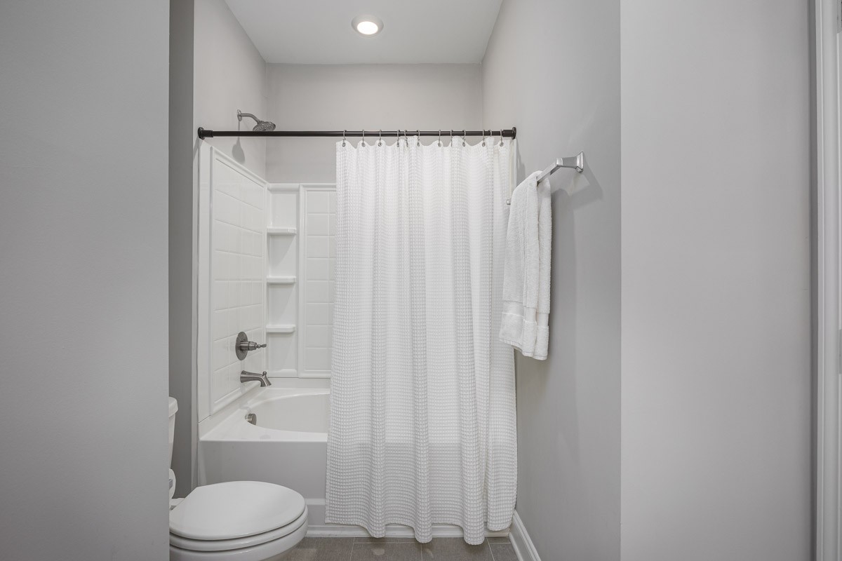 2000 Shadow Green Dr Unit: H-203