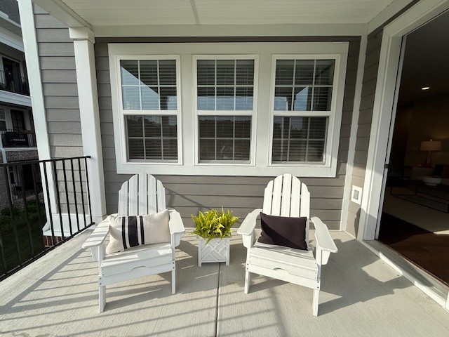 2000 Shadow Green Dr Unit: H-203
