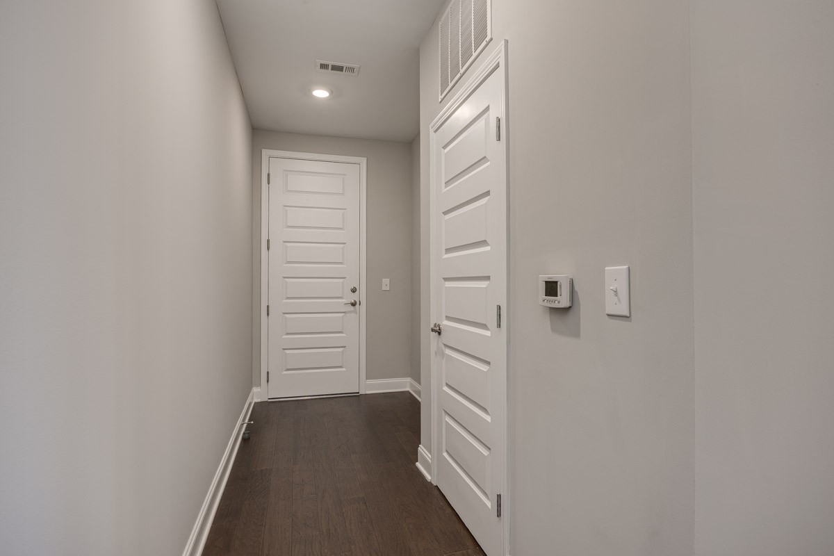 2000 Shadow Green Dr Unit: H-203
