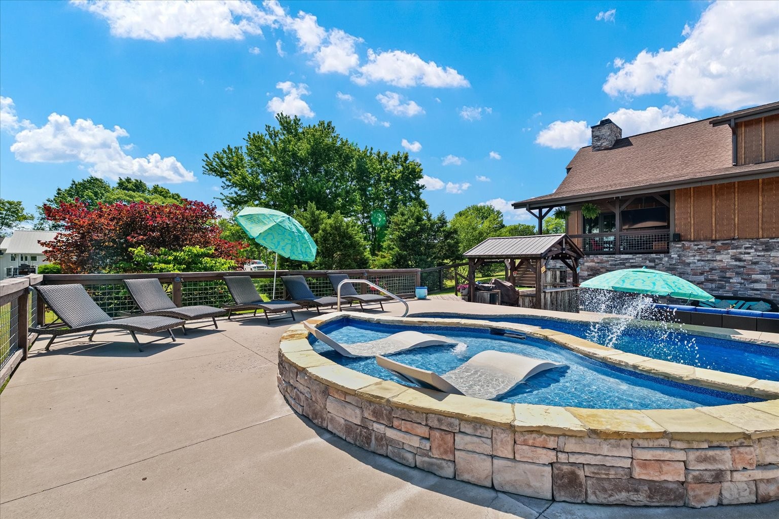 2030 Williams Rd