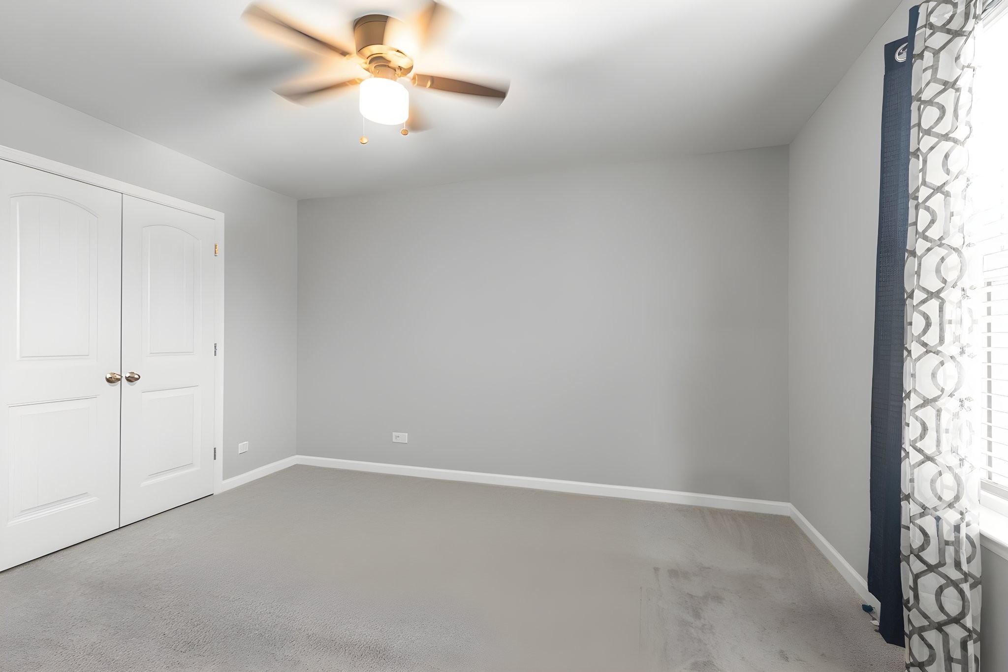 6560 Desmond Ave