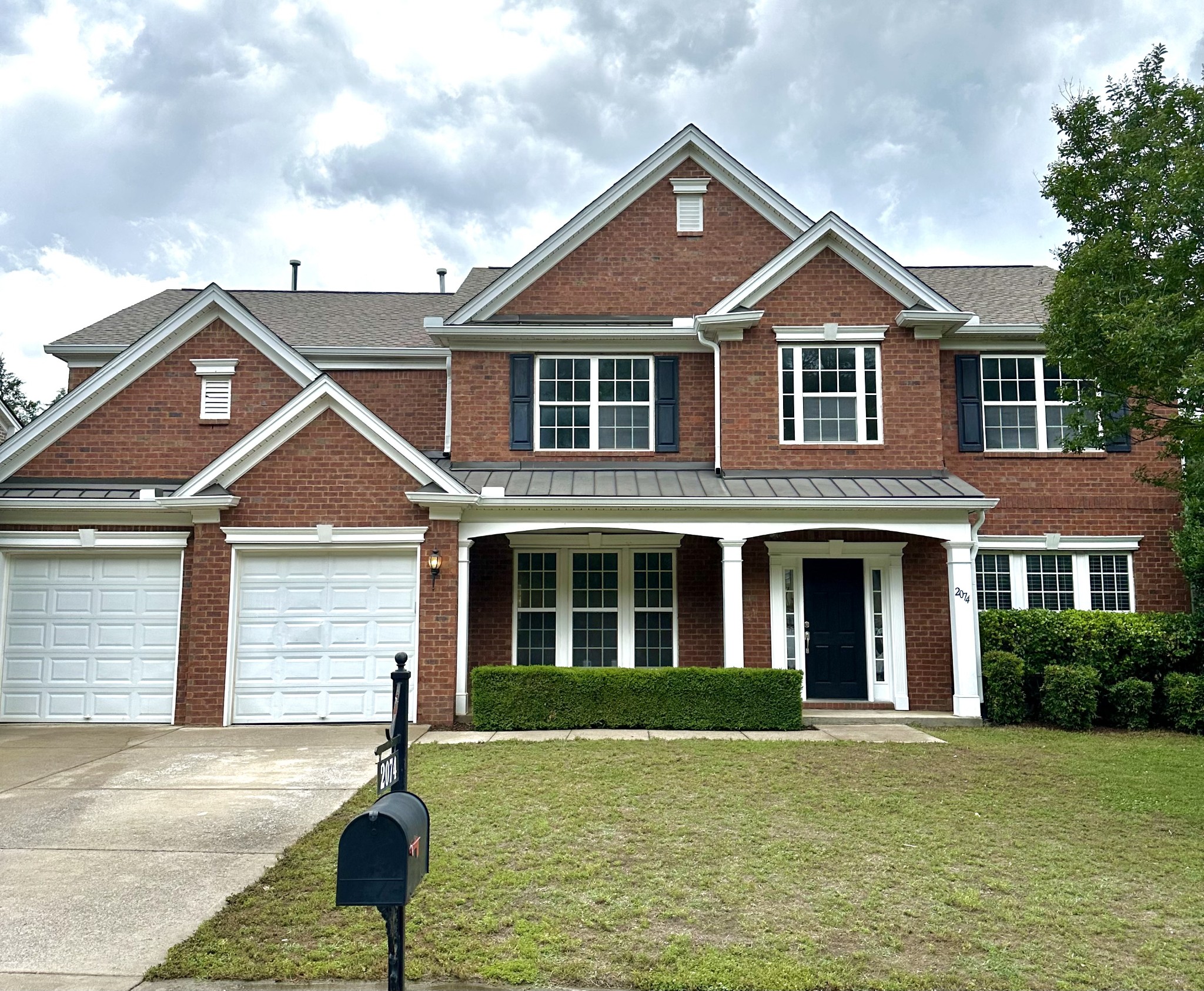2074 Delaware Dr