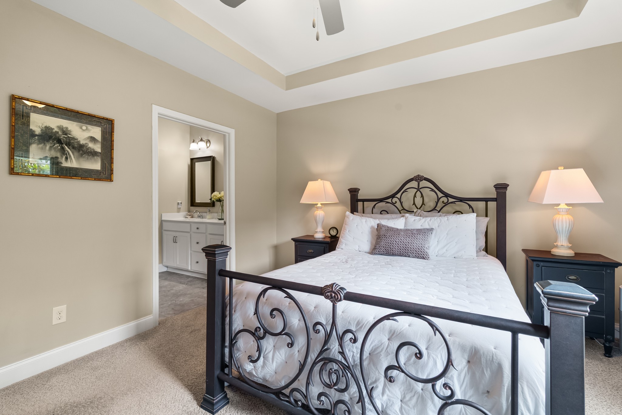 638 Weybridge Dr