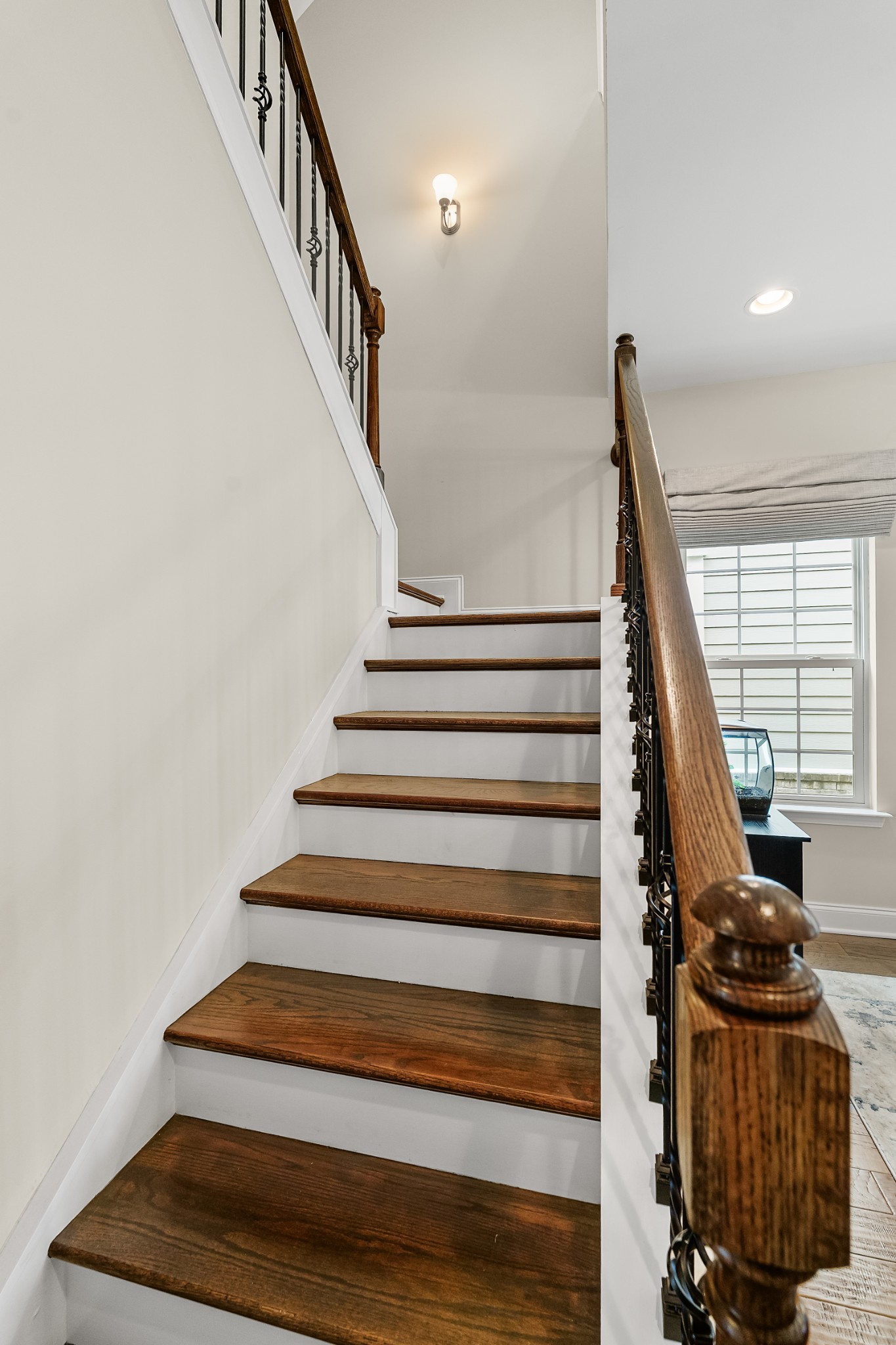 638 Weybridge Dr