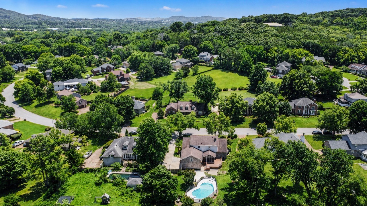 8324 Carriage Hills Dr
