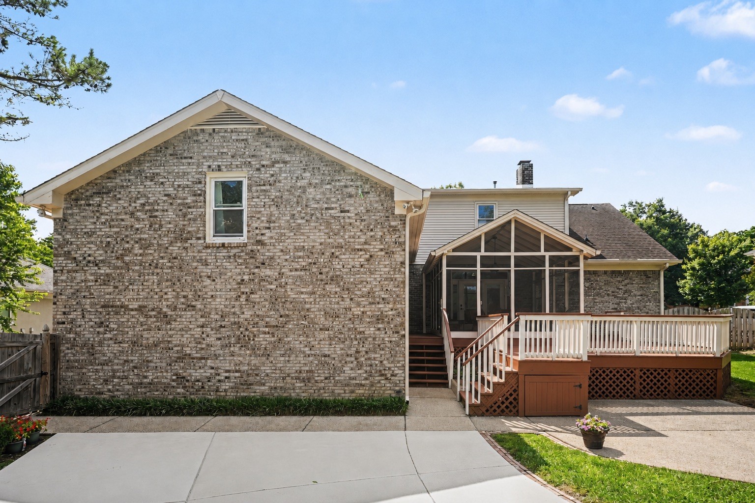 8324 Carriage Hills Dr