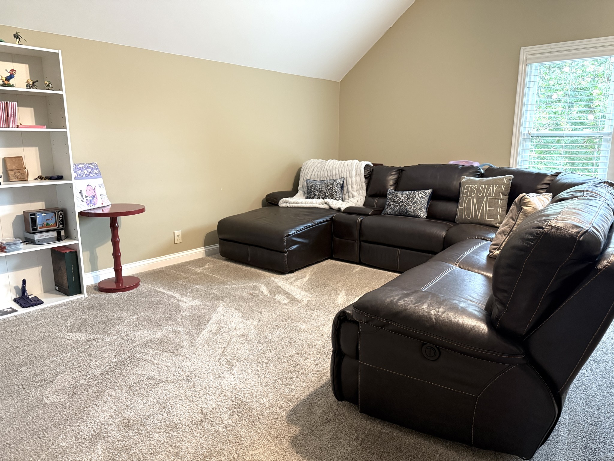 417 Ridgestone Dr