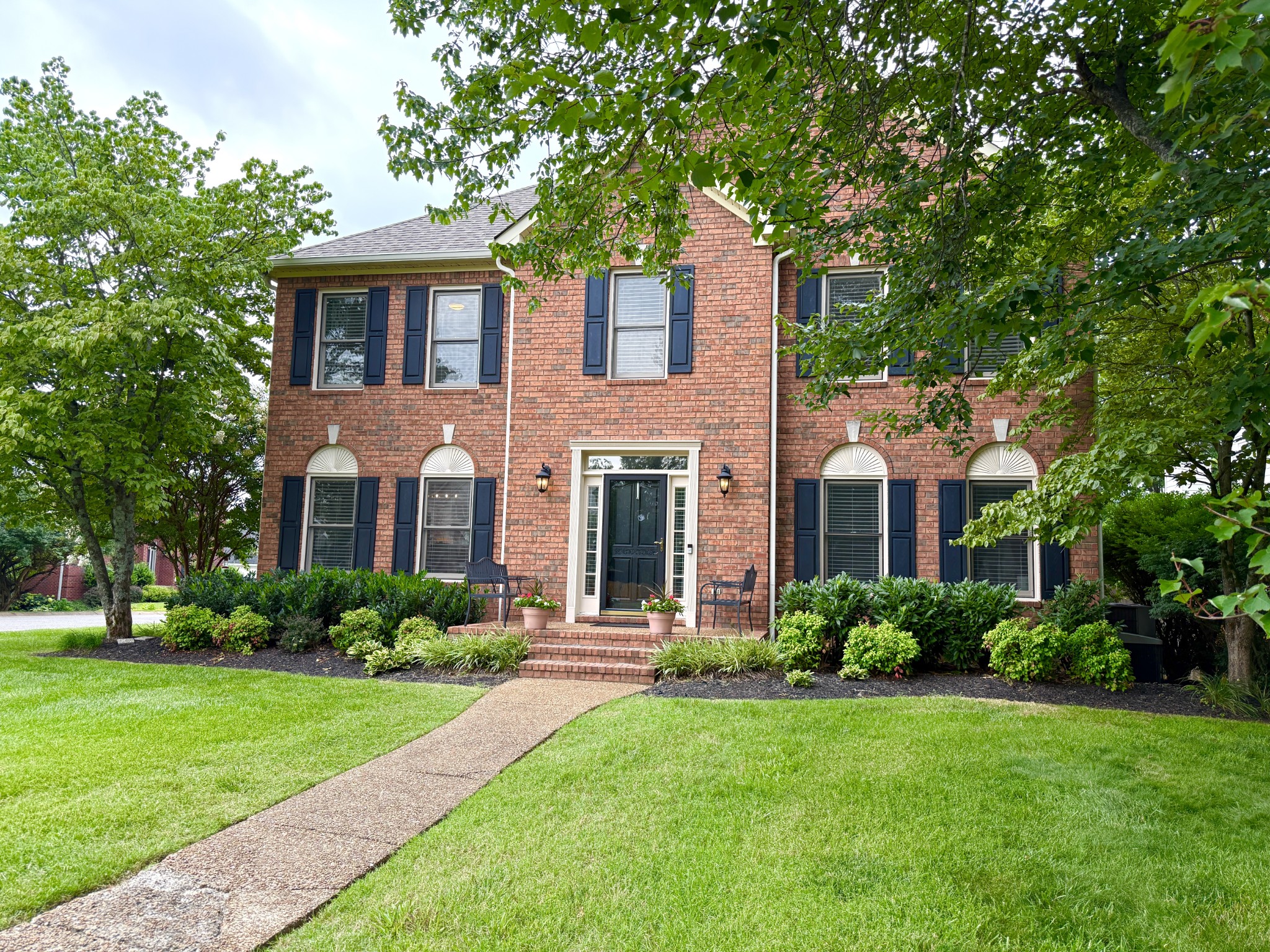 417 Ridgestone Dr