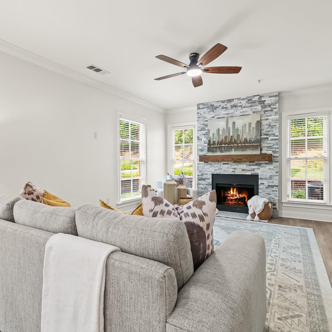 311 Grant Park Dr