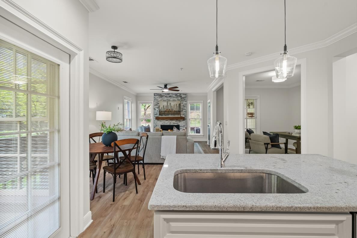 311 Grant Park Dr